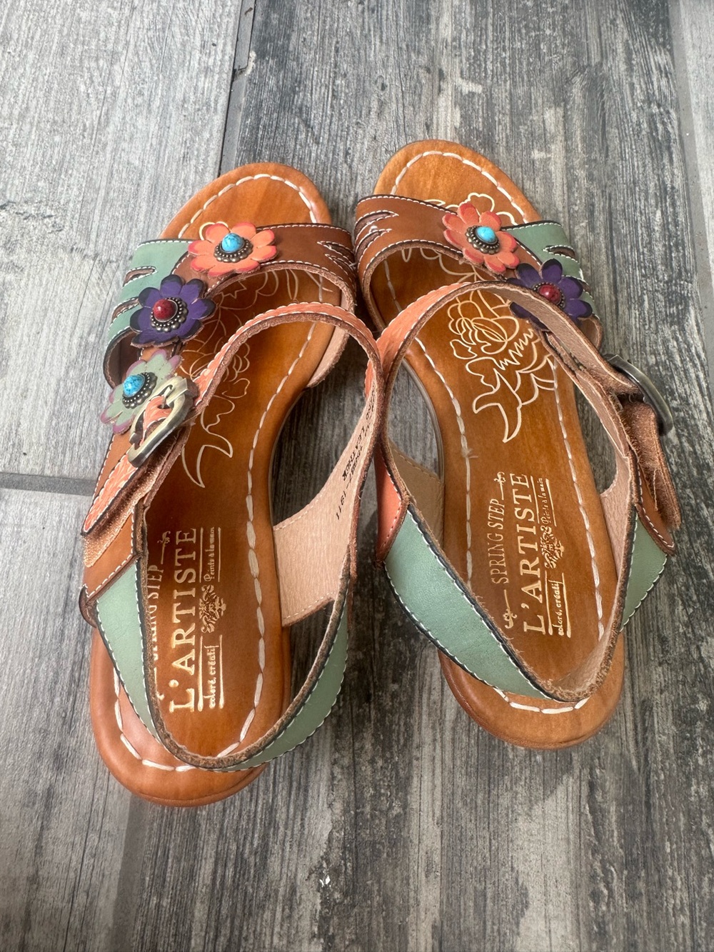 NEW L'Artiste by Spring Step Yovela  Floral Leather Sandals Size 39 - Picture 6 of 12